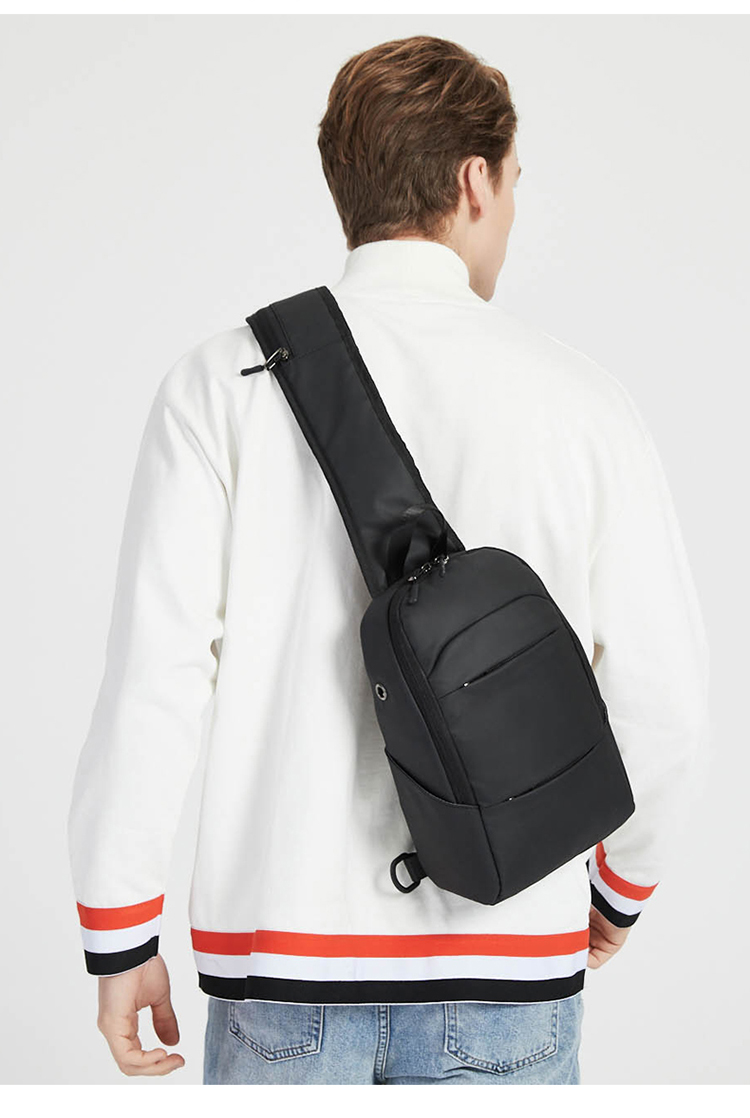 ISO9001 Anti Theft Men Shoulder Bags With USB Charging