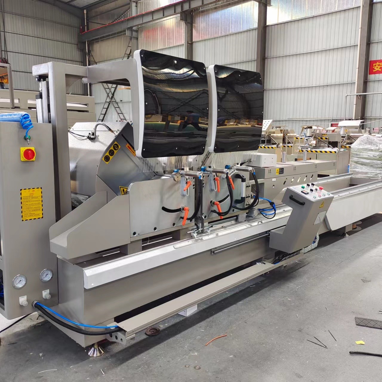 Digital Display Double Head Mitre Saw With 600mm diameter saw blade cutting 45 and 90 degree