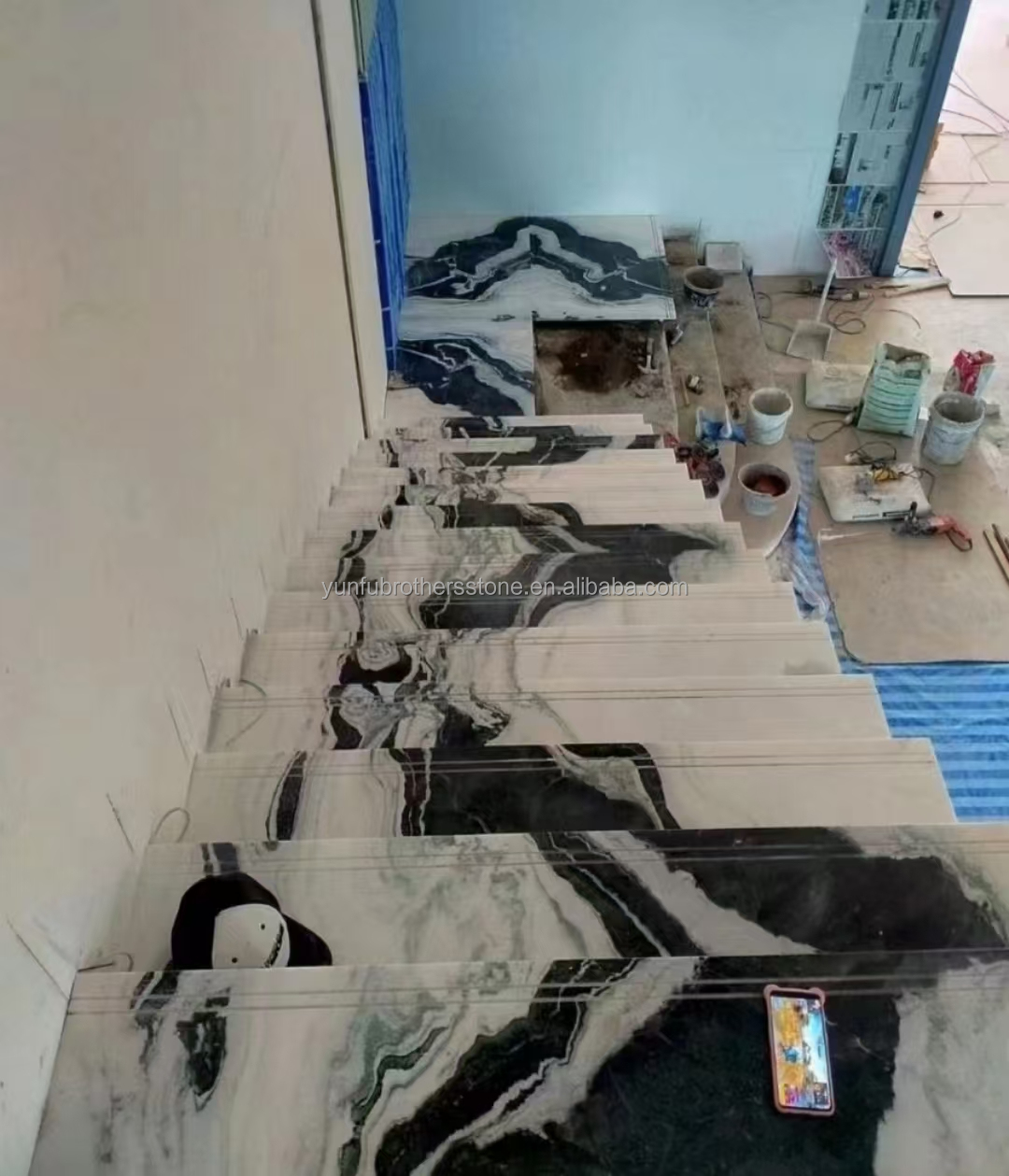 Bookmatched Panda White Marble Stair for Modern Interior Design in Professional Hotel
