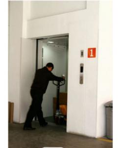 China AV Drive Warehouse Freight Elevator With Machine Room 3000KG wholesale