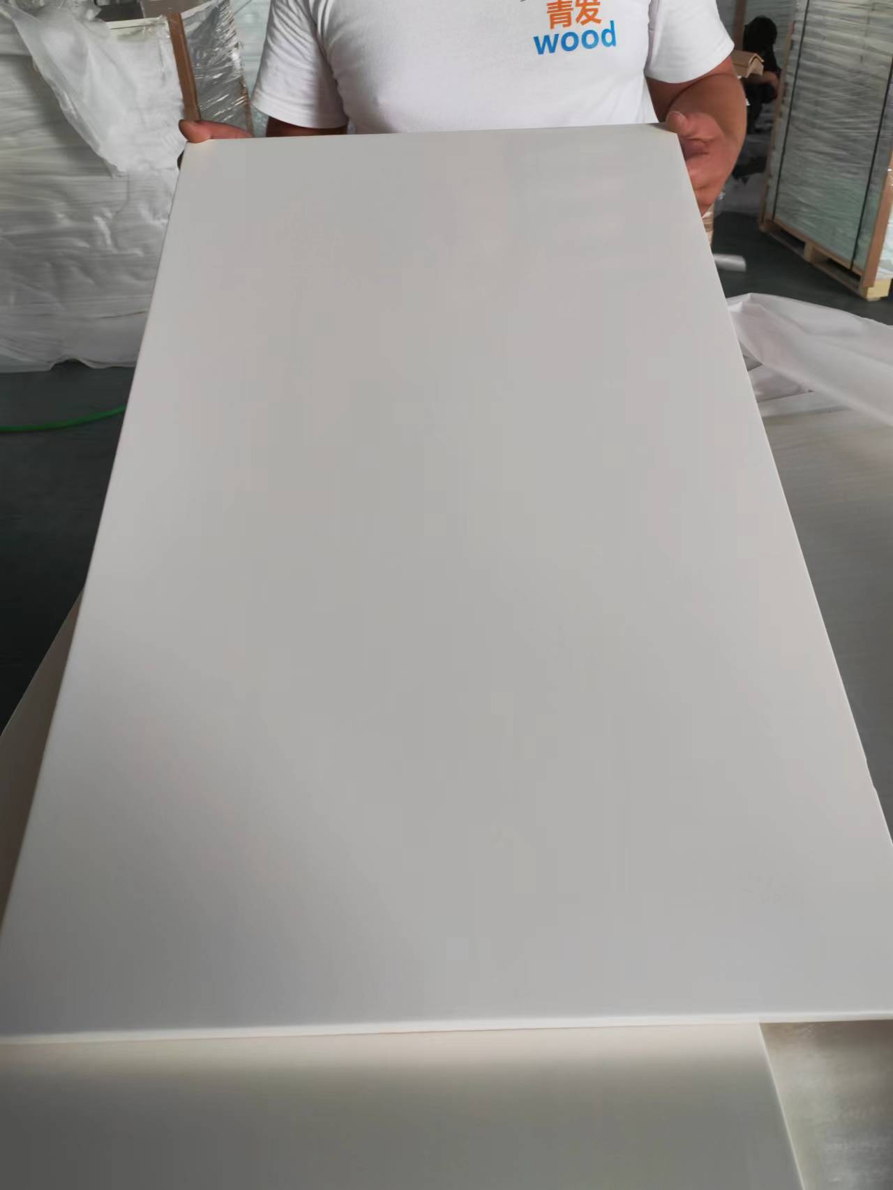 Moisture Content 8-12% Pine Wood Panel Custom Colors for Decoration Free Spare Parts