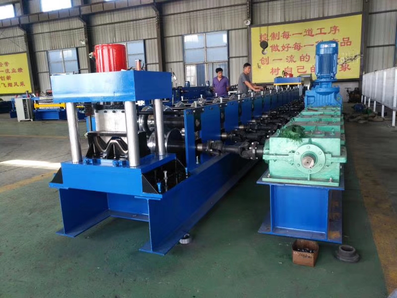 30KW Highway Guardrail Roll Forming Machine 12m/min