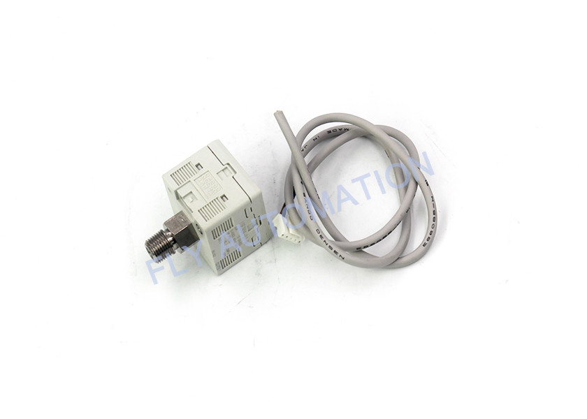 2 Color Display SMC Digital Pressure Switch ISE30A-01-N High Precision