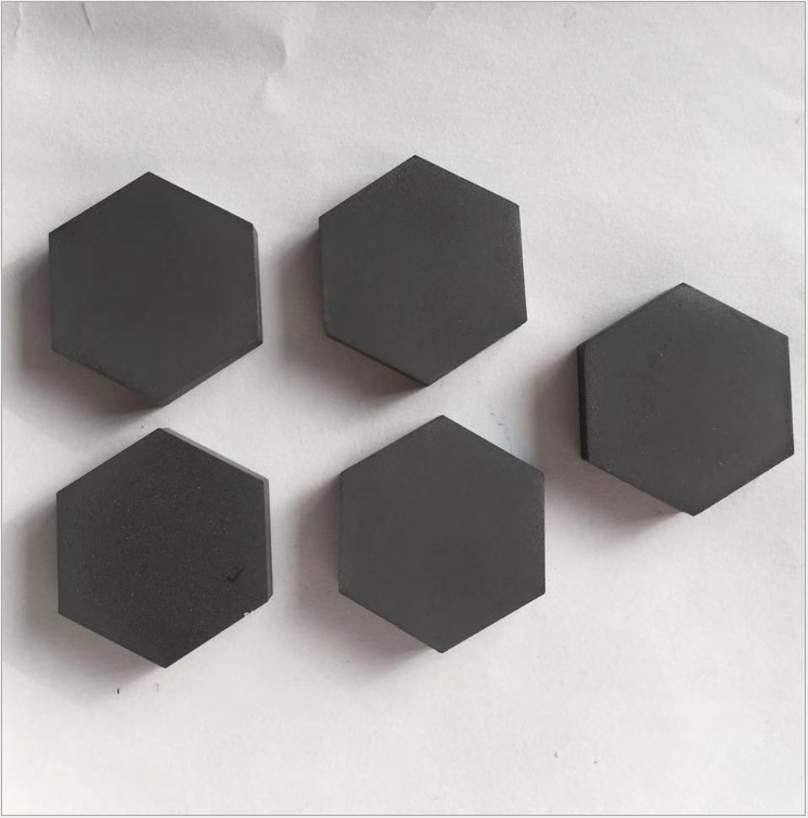 Armor-Grade B4C Boron Carbide Ceramic Plates with 0% Al2O3 Content and 0.1% CaO Content
