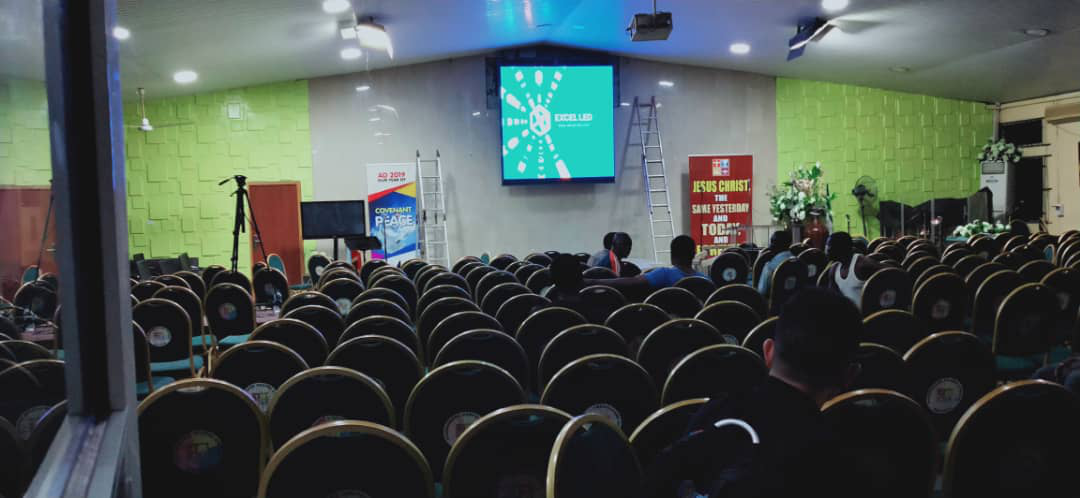 Outdoor P4.81mm rental type LED screen 500mm x 500mm and 500mm x 1000mm cabinet
