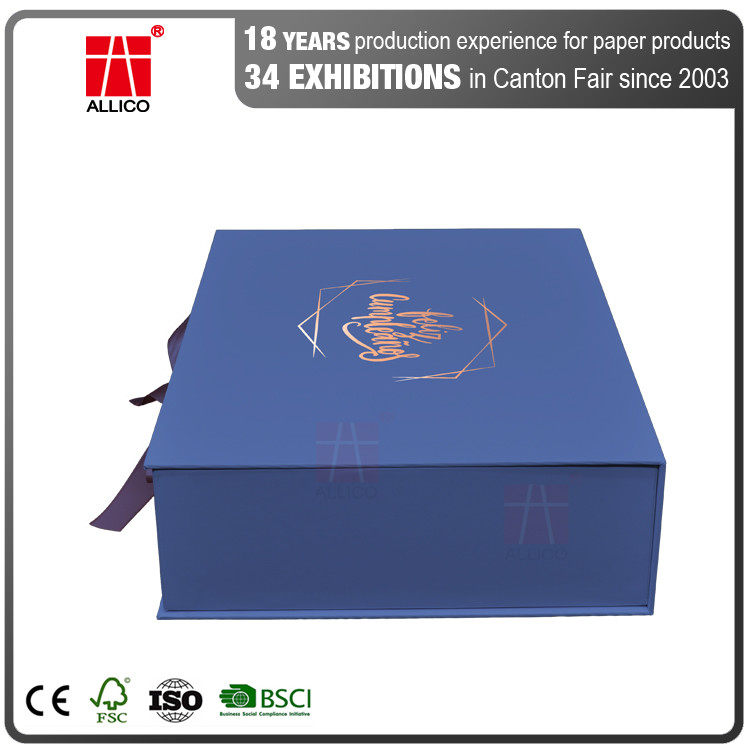 Recycled 128-250gram Clothing Dress Gift Boxes Satin Silk Insert Magnetic