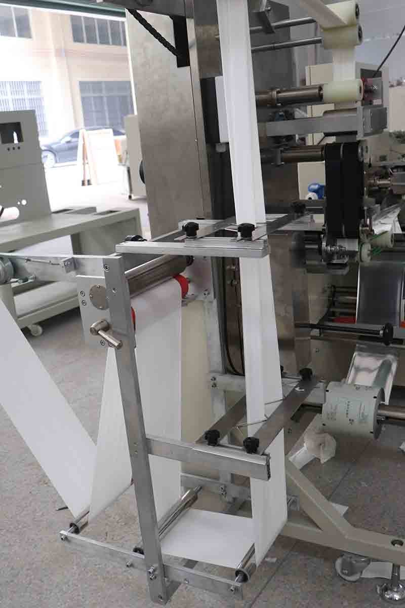 220V 3.8KW Tissue Paper Packing Machine Automatic Mechanical