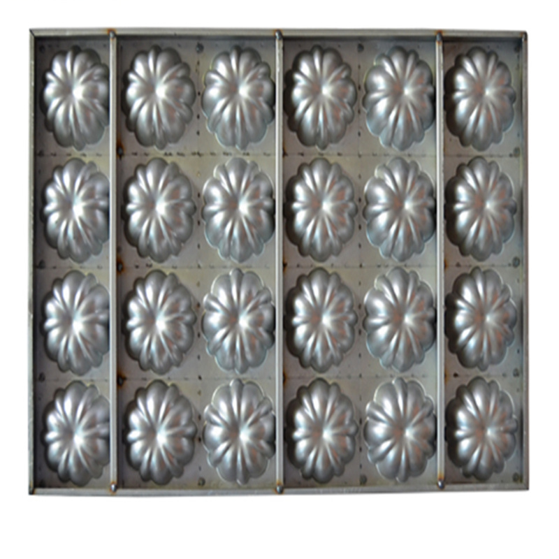 Bundt Cake Industrial Non-Stick Baking Pan 24 Multi-Link Cake Mold of Flower and Shaped Bakeware for Cake Pan Baking Tray