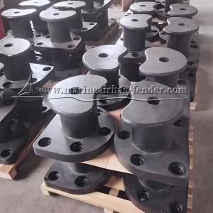 China Painted Steel Ship / Boat Bollard Anti Corrosion For Marine Docks wholesale