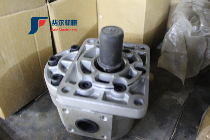 Custom Yutong Spare Parts 931 955 952 953 956 968 Wheel Loader Parts Walking Pump