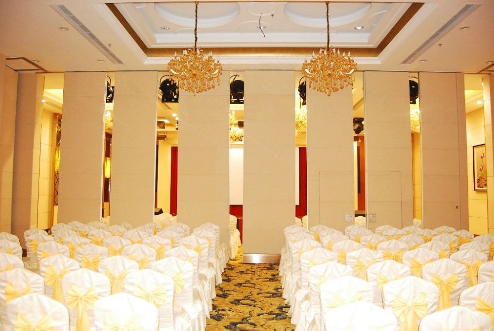 Saudi Arabia Sliding Wall Panels / Ballroom Sliding Partition Wall