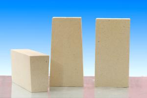 China Cold Crushing Alumina Refractory Bricks 50MPa Refractoriness Of 1790℃ 0.7W / M.K wholesale