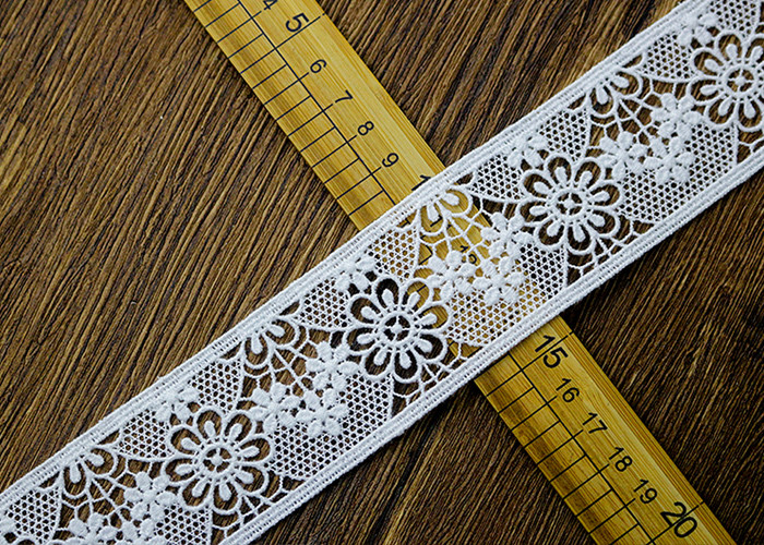Water Soluble Poly Milk Embroidered Floral Lace Ribbon Trim Customized