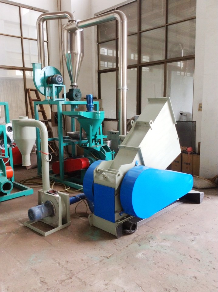 SKF Shaft LDPE Cutter Milling Machine Voltage Protection 3900rpm With Cooling System