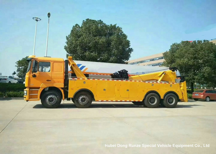 SHACMAN F3000 8x4 Heavy Duty Tow Truck Wrecker 31 Ton For Road Recovery