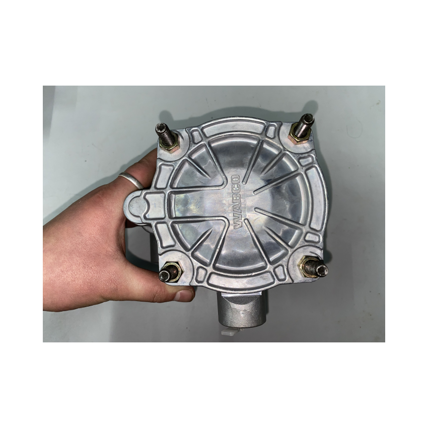 Truck Model SINOTRUCK HOWO Air Drier Assembly 8112337 1082030 21620174 for Volvo Scania