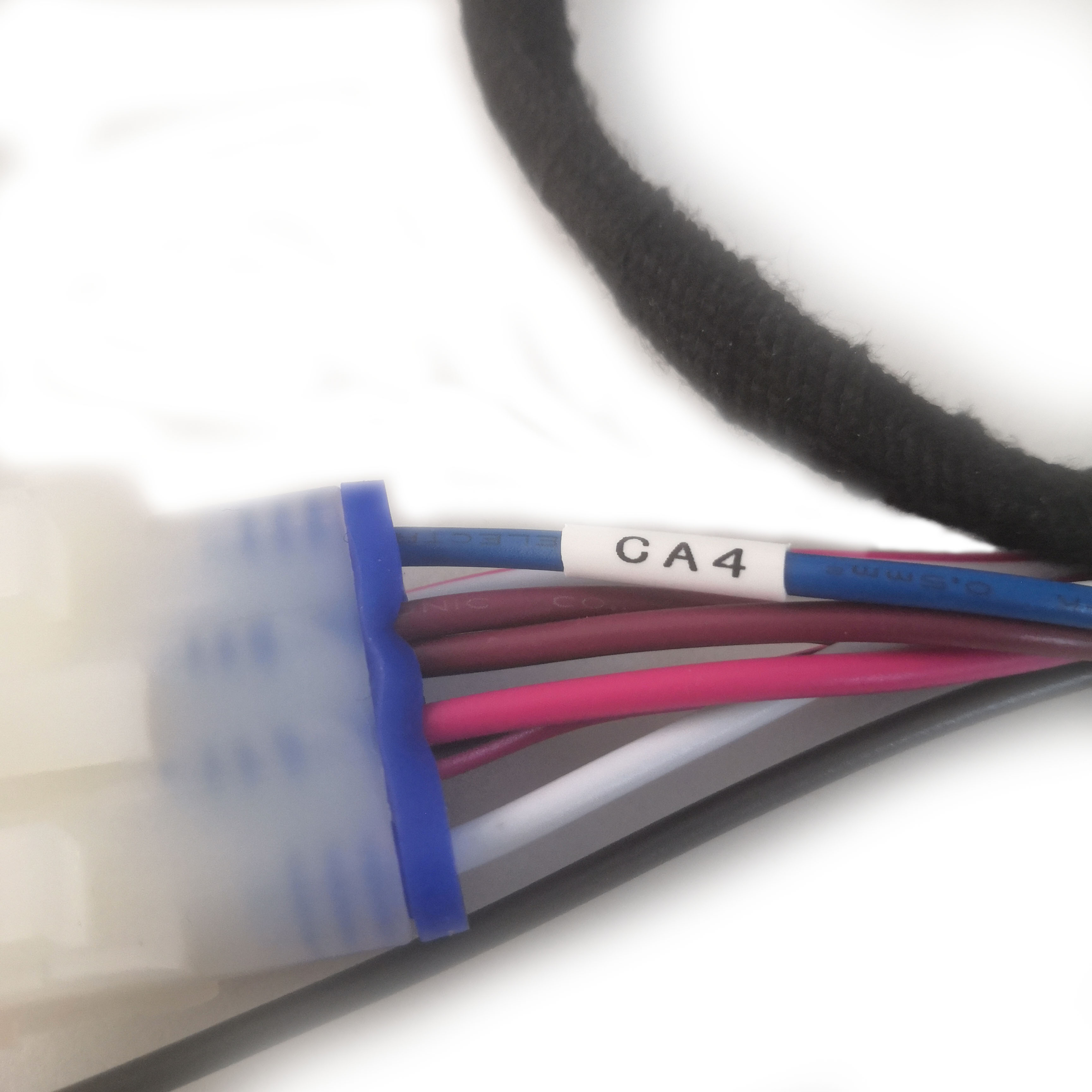 Custom H4 Headlight LED Light Bulb Socket Wire Wiring Harness for EURO Market Demand