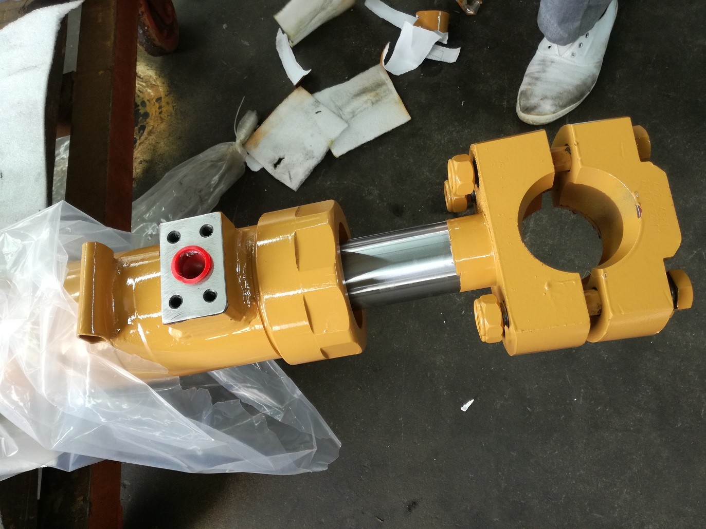 cat part number 1U4851 hydraulic cylinder,track type tractor