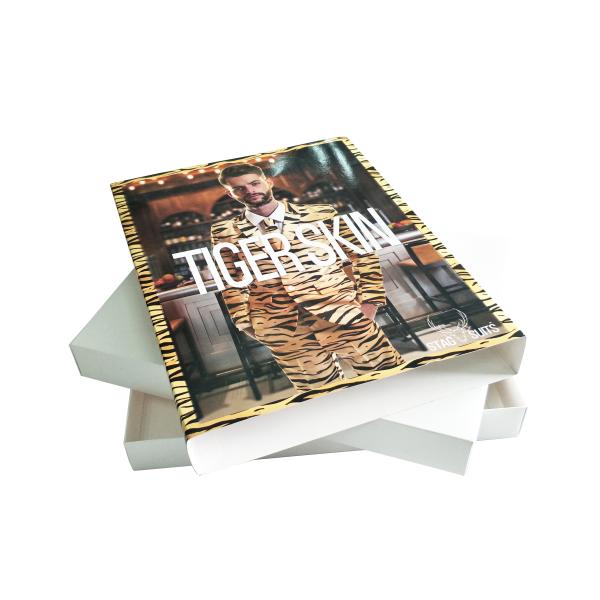 Printed Gift Card Box Matte Lamination Men's Clothing Packaging With Paper Sleeve