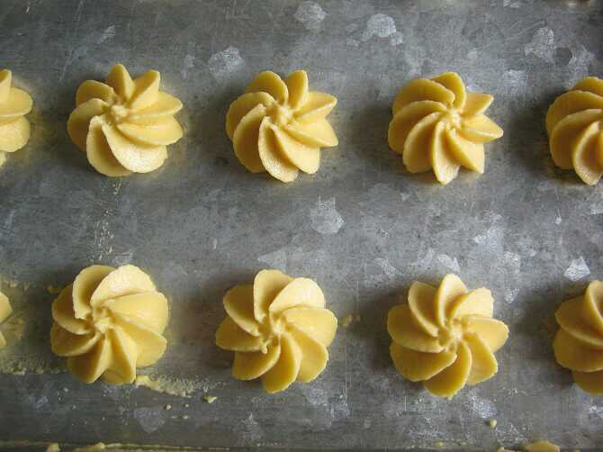 Functional Small Biscuit Making Machine/PLC Tray Type Biscuit Cookie Machine
