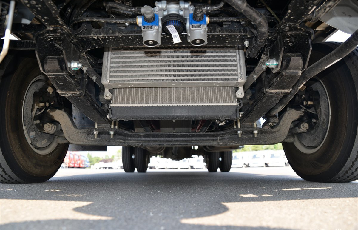 Jianghuai Junling V5 132 Horsepower 4.22 Meters Single-row Guardrail Light Truck (National One to Six) (Jianghuai 5 Gears)
