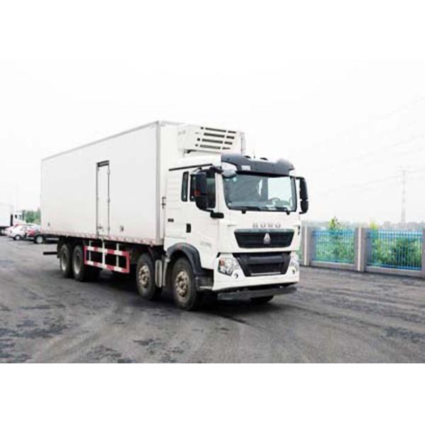 30 Ton Freezer Box Refrigerated Delivery Truck For Transporting Vegetables / Fruits