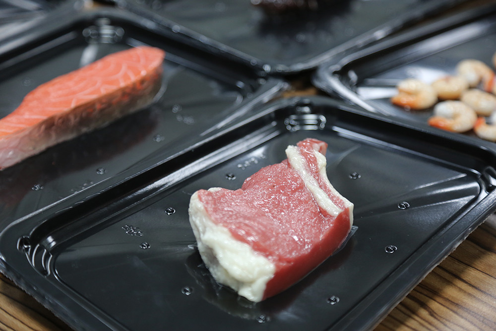 Seafood Automatic Skin Packaging Machine Stainless Steel Vacuum Sealer