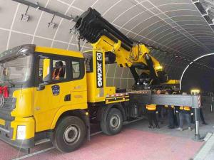 China SQZ10000 Folding Boom Crane Truck SHACMAN 10x4 450HP EuroII wholesale