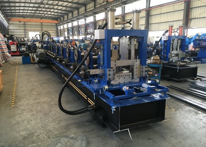 Automatic 380v Purlin Roll Forming Machine Chain Transmission For C Z Shape
