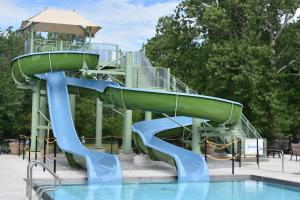 China 1 Person Fiberglass Water Slides 5 meters Height wholesale