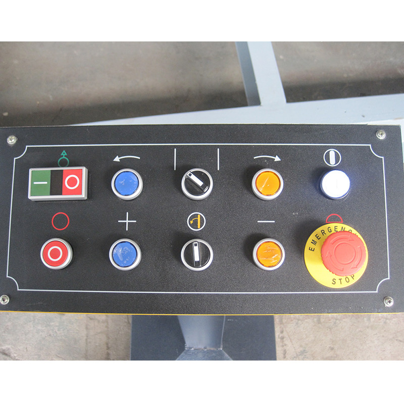 PLC CNC Plate Bending Rolling Machine 4x1500mm 3 Roller Steel Metal