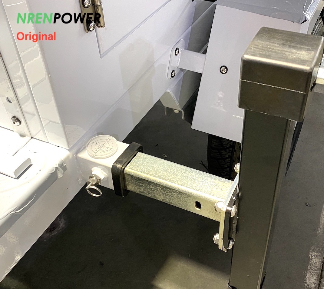 mobile solar trailer lighting tower-9m hydraulic mast-4x435 solar panels-8x200AH batteries