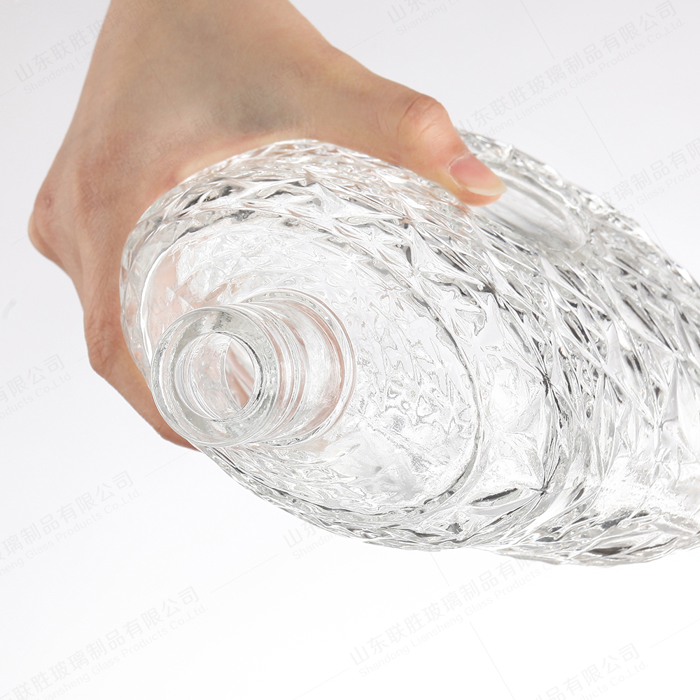 High End Flat 700ml 750ml Glass Bottle Custom Size Accepted Industrial Beverage