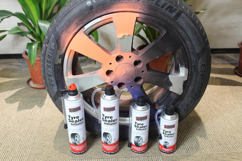 Non Corrosion 300ml Car Tire Sealant / Motorcycle Tyre Sealer And Inflator