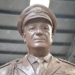 Life size Antique Bronze Sculpture Outdoor Silicon Bronze Memorial Statues