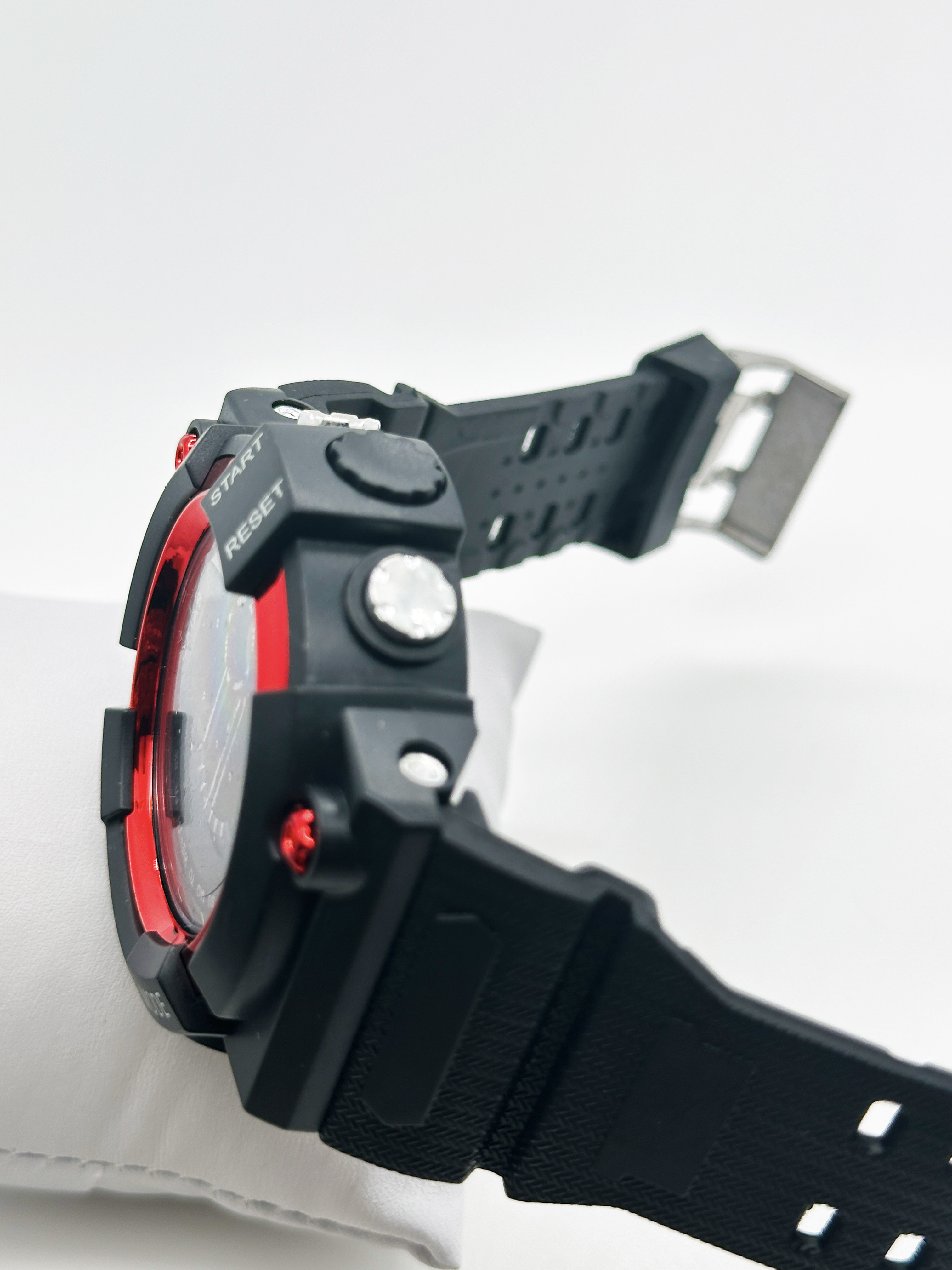 Colorful Silicon Strap Men Quartz Watch Creative Design Kids Wrist Watch