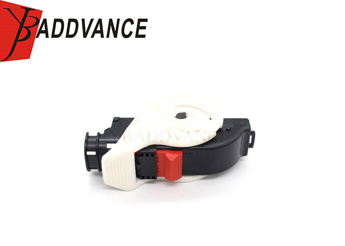 2209521-2 46 Pin 180° Straight Automotive TE Connectivity Black Connector Cover
