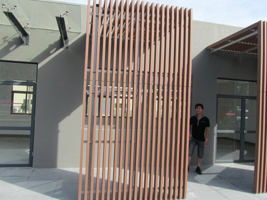 Waterproof Outdoor WPC Decking Fence with Serrated and Brushed