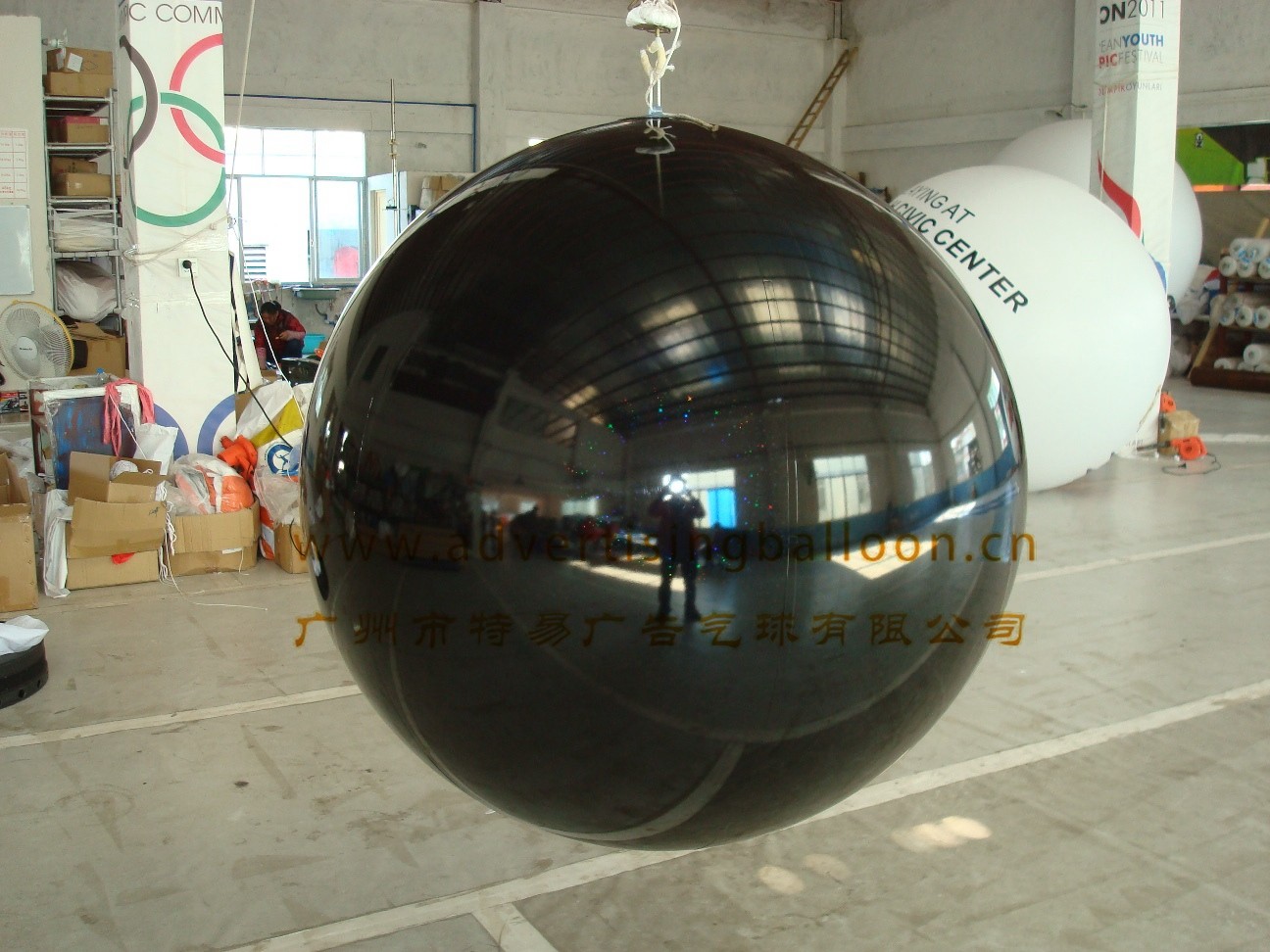 Attractive Inflatable Giant Advertising Balloon , Decoration Inflatable Mirror Balloons