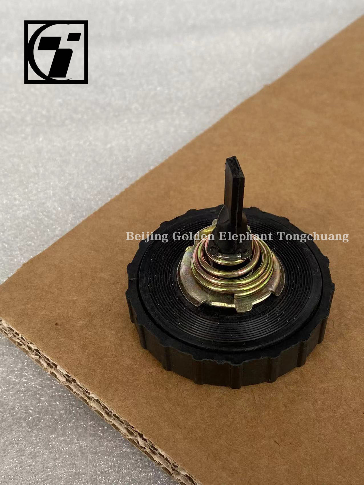 Foton Aumark Truck Tie Rod Power Steering Oil Cap 1105134000022 1108934000022 L0340040024A0 1105934000009 1104934000124 Plastic