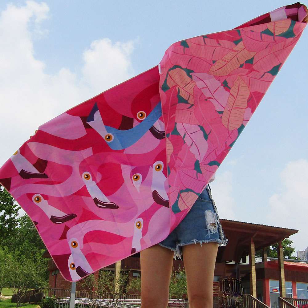Microfiber Quick-Drying Gym Sport Towel for Outdoor Sports and Beach Absorbent and Sporty Microfiber Beach Towel