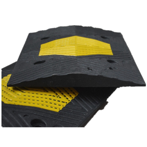 PVC Durable Vehicle Speed Reducing Driveway Speed Bumps