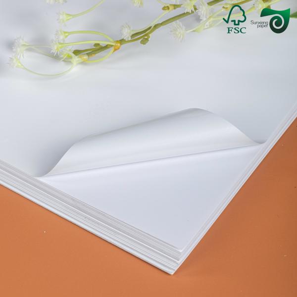 FSC Sticker Paper 80gsm White Wet Strength Paper For Beverage Labels High Printability
