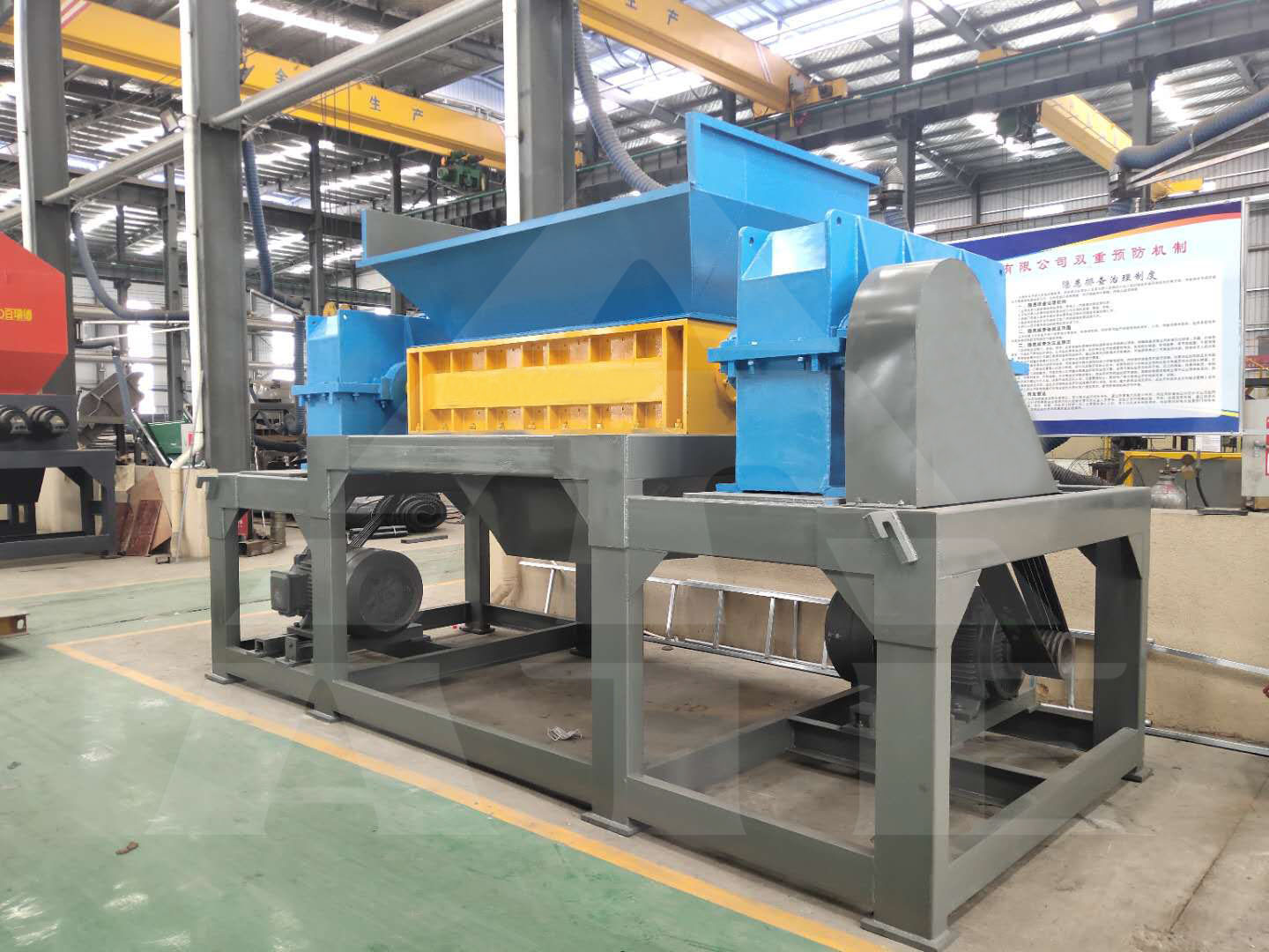 Full Automatic Industrial Tyre Shredder 2T-3T Car Tyre Shredder Recycling