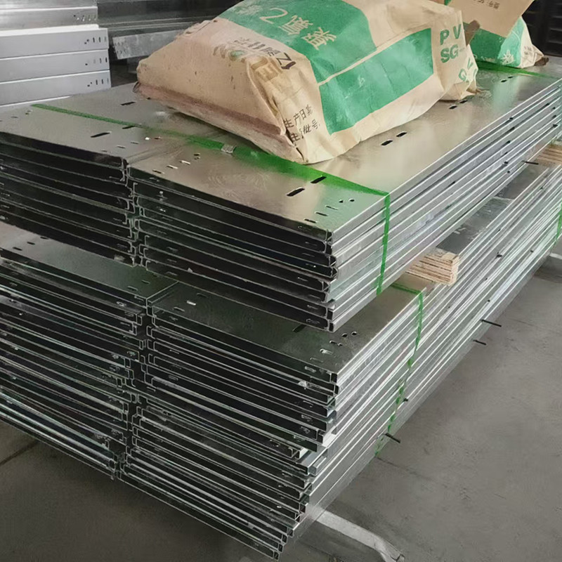 Hot Dipped Galvanized 150mm - 25mm Cable Tray Height Steel Material 1.0mm-2.5mm Thickness