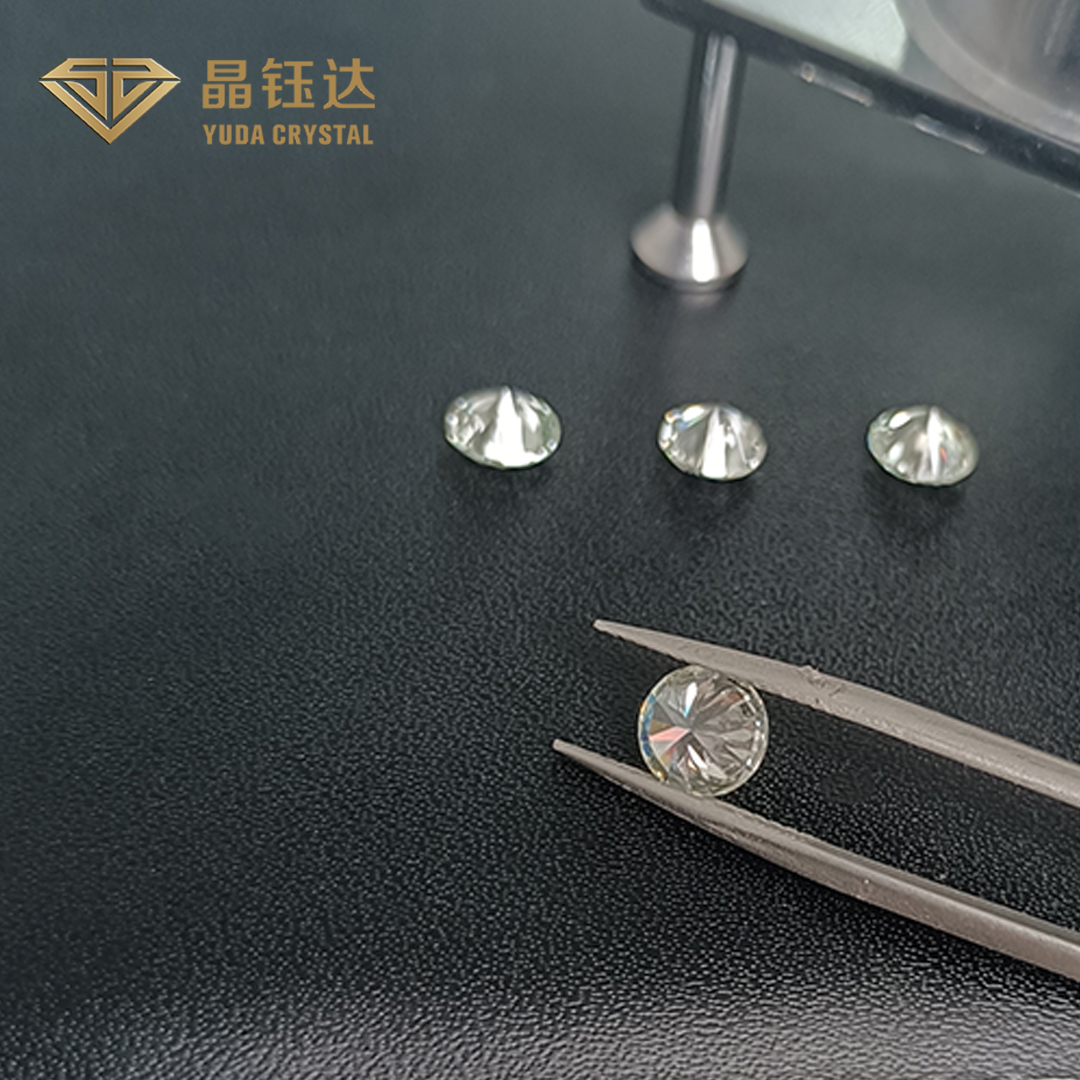 White 0.01 - 2.0 Carat Brilliant Lab Made Diamond HPHT Polished Round For Luxury