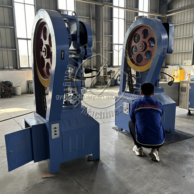 Relaxing and Moisturizing Auto Hydraulic Press Machine for Bath Bombs in Russia