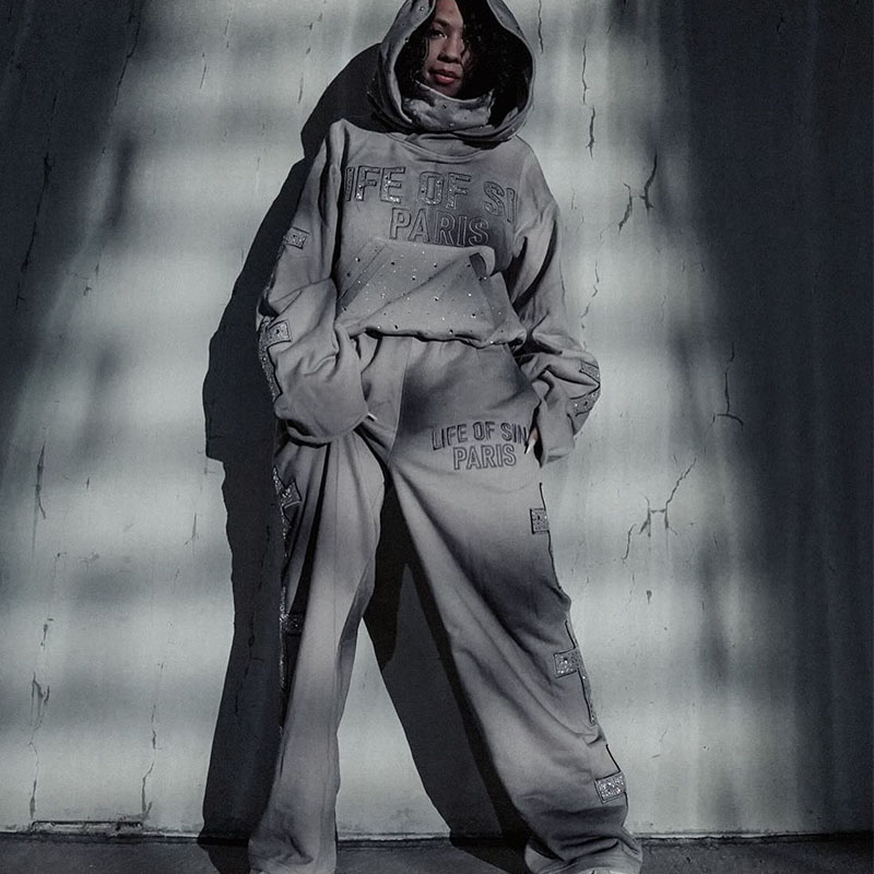 Custom Rhinestone Sweat Suit Pullover Distressed Masked Embroidered Patch Hoodies Baggy Stacked Flare Sweat Pant Tracksuit