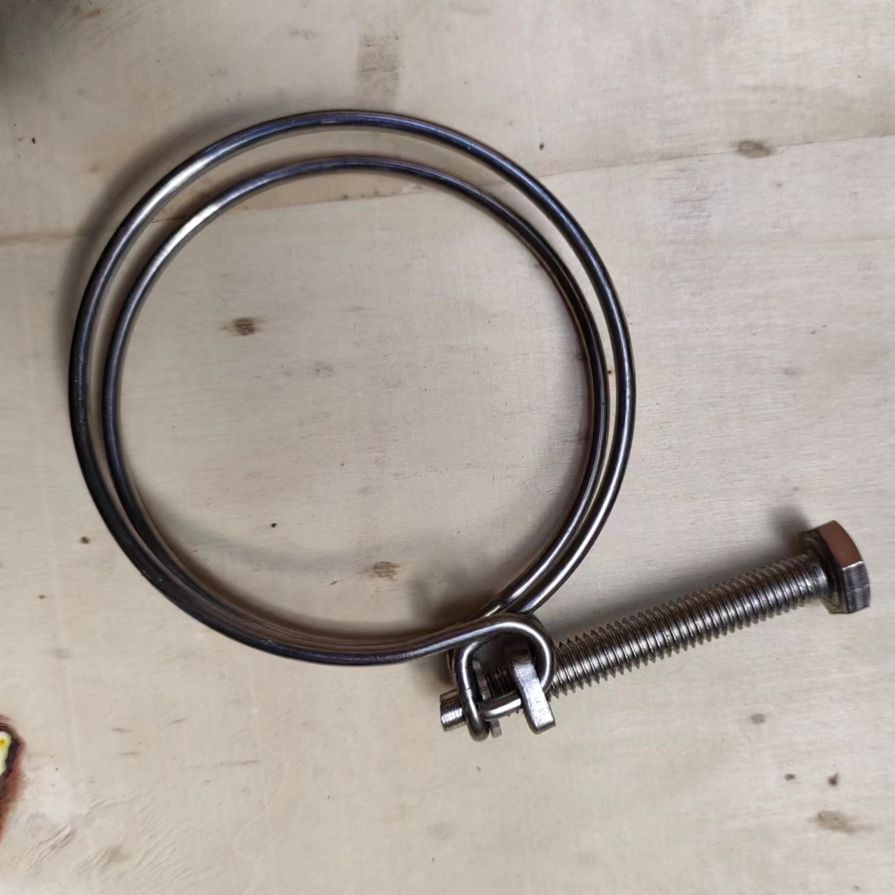 304/201 Stainless Steel Wire Hoop for Pipe Card and Double Wire Throat Long-Lasting