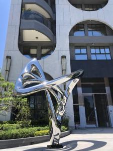 China Butterfly Wing Outdoor Metal Sculpture , Customized Metal Art Garden Sculptures wholesale